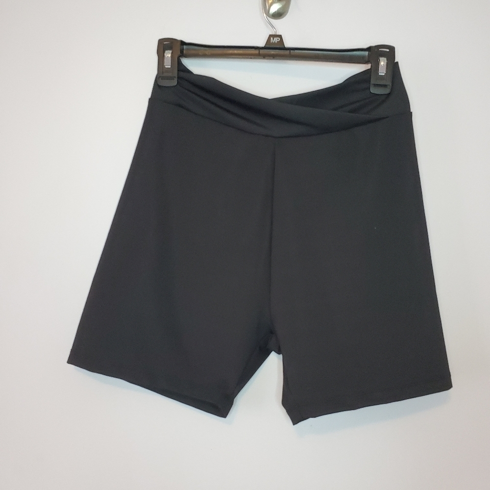Nasty Gal Sports Illustrated NWT Cross Over Cycling Shorts 6 - Picture 3 of 11